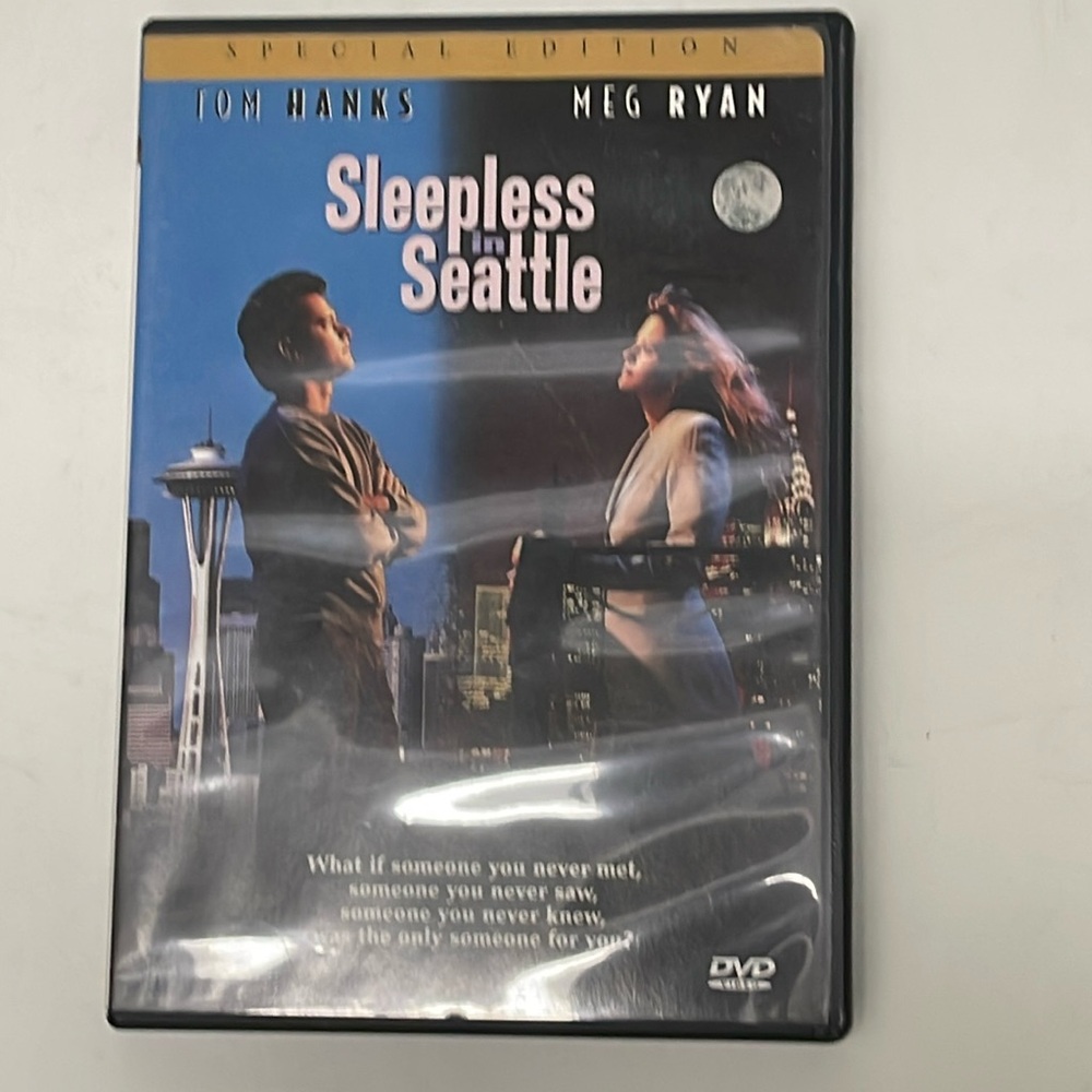 Sleepless in Seattle special edition DVD. Meg, Ryan and Tom Hanks. Fun at home